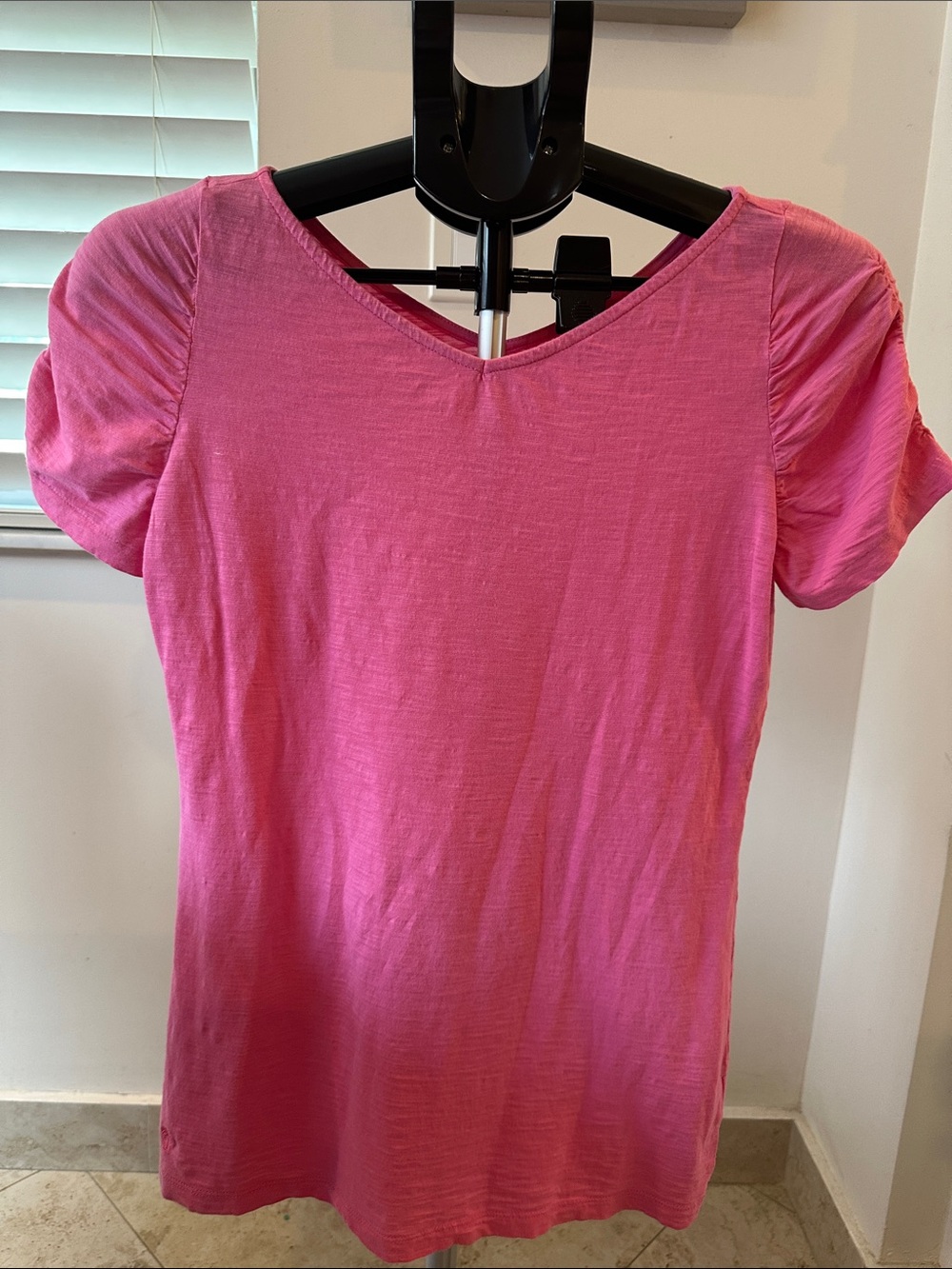 Lilly Pulitzer Bright Pink V-Neck Short Sleeve LeilaTee